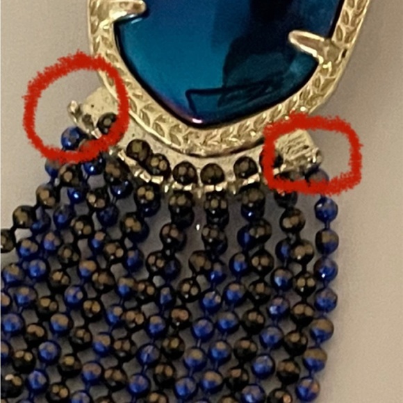 Kendra Scott Amy Earrings - Picture 2 of 5